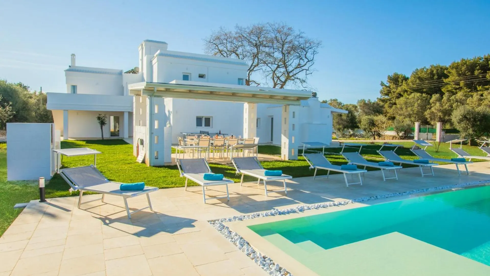 Sandy Adventures & Seaside Bellagio Holiday home
